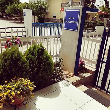 Villa Blue House Nea Kallikrateia Exterior photo